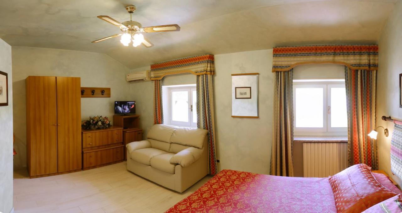 Park Hotel Villa Salzea Trofarello Kültér fotó
