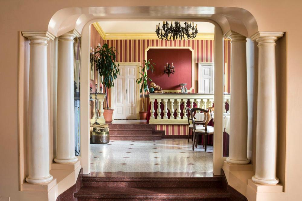 Park Hotel Villa Salzea Trofarello Kültér fotó