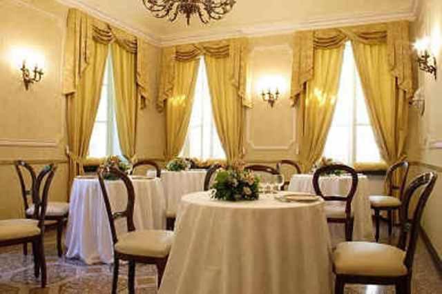 Park Hotel Villa Salzea Trofarello Kültér fotó