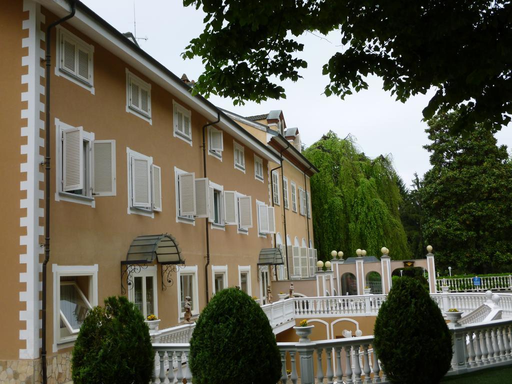 Park Hotel Villa Salzea Trofarello Kültér fotó